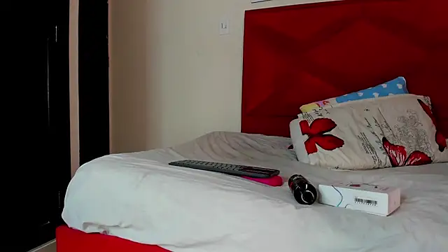 DakotaHoland online show from 02/02/26, 02:27