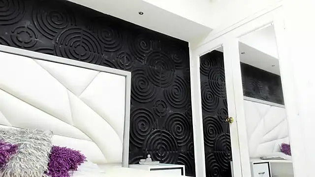 AbigailWilliams  online show from 09/30/25, 11:04