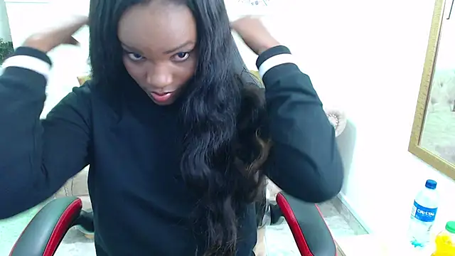 cattalheya online show from 10/11/25, 12:36