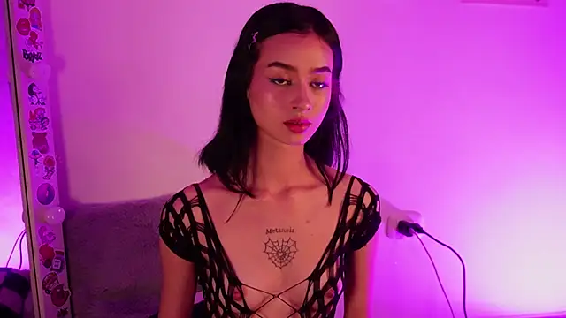 Snapshot of salome-brown chatting on 06/17/26, 11:49 salome-brown online show from 06/17/26, 11:49