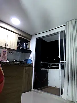 Snapshot of Gaby_Vegaa chatting on 12/17/25, 02:06 Gaby Vegaa online show from 12/17/25, 02:06