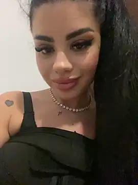 Snapshot of Ameliablack_1 chatting on 12/07/24, 11:01 Ameliablack 1 online show from 12/07/24, 11:01