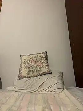 Snapshot of Ameliablack_1 chatting on 12/18/24, 01:26 Ameliablack 1 online show from 12/18/24, 01:26