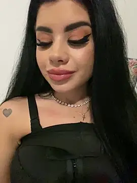 Snapshot of Ameliablack_1 chatting on 12/19/24, 07:07 Ameliablack 1 online show from 12/19/24, 07:07