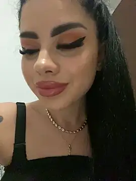 Snapshot of Ameliablack_1 chatting on 12/22/24, 02:06 Ameliablack 1 online show from 12/22/24, 02:06