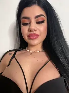 Snapshot of Ameliablack_1 chatting on 01/03/25, 11:01 Ameliablack 1 online show from 01/03/25, 11:01