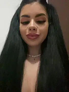 Snapshot of Ameliablack_1 chatting on 01/18/25, 05:31 Ameliablack 1 online show from 01/18/25, 05:31