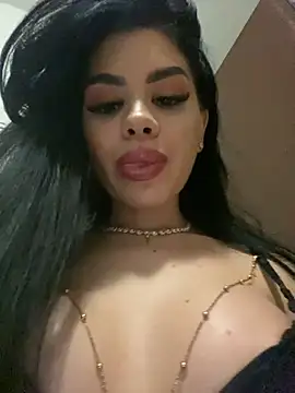 Snapshot of Ameliablack_1 chatting on 01/20/25, 05:04 Ameliablack 1 online show from 01/20/25, 05:04