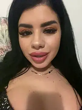 Snapshot of Ameliablack_1 chatting on 01/22/25, 02:03 Ameliablack 1 online show from 01/22/25, 02:03