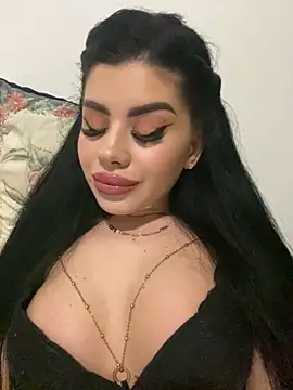 Snapshot of Ameliablack_1 chatting on 01/28/25, 05:14 Ameliablack 1 online show from 01/28/25, 05:14