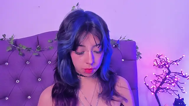 Nyx nayla online show from 12/09/24, 06:25