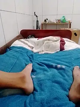 Leovmli online show from 10/10/25, 08:52