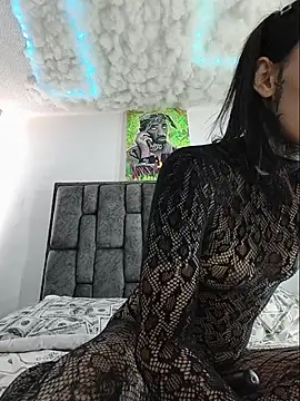 Snapshot of Nicole420squirt chatting on 03/31/26, 05:35 Nicole420squirt online show from 03/31/26, 05:35