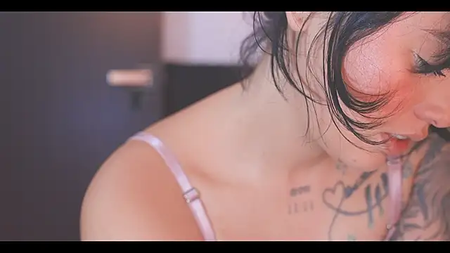 LorenRosse online show from 02/07/26, 11:30