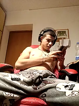 BigDickEnrg7195 online show from 12/01/24, 09:48