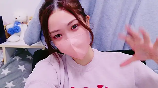 Snapshot of oxo_yuna_oxo chatting on 01/05/25, 04:16 oxo yuna oxo online show from 01/05/25, 04:16