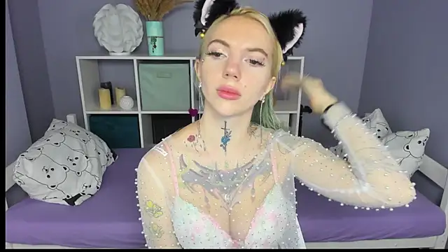 AnneTenet online show from 02/07/25, 07:07