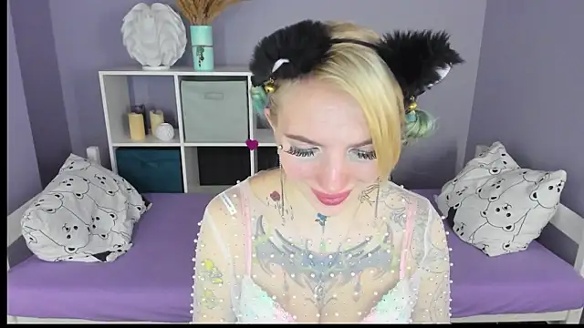 AnneTenet online show from 02/07/25, 01:11