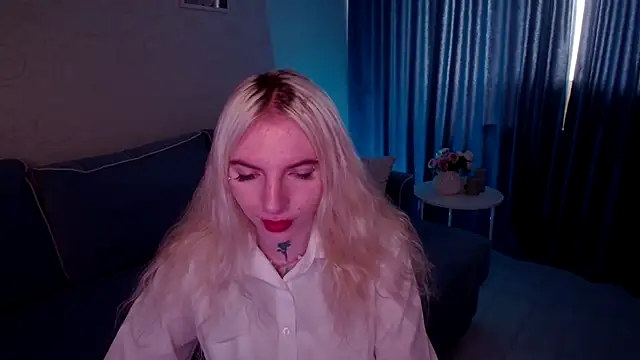 AnneTenet online show from 09/18/25, 09:11