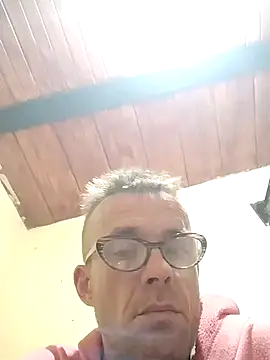 Snapshot of Railey_n_axel chatting on 10/18/25, 07:20 Railey n axel online show from 10/18/25, 07:20