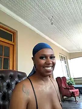 YourDreamLady22 online show from 02/01/25, 10:26