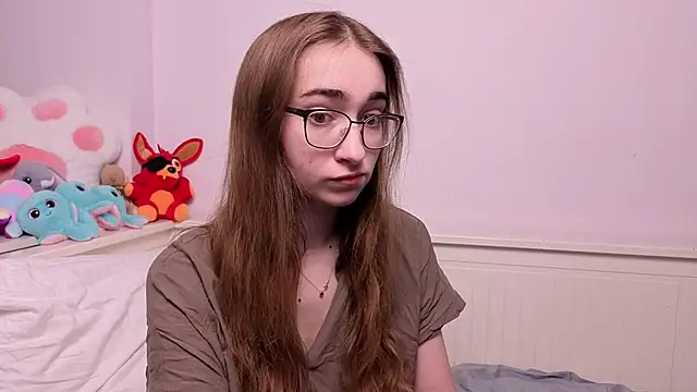 PollyBeev online show from 05/27/26, 07:38