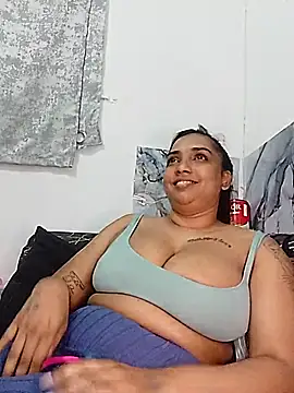 Snapshot of GORGEOUSLIPS chatting on 12/03/25, 09:24 GORGEOUSLIPS online show from 12/03/25, 09:24