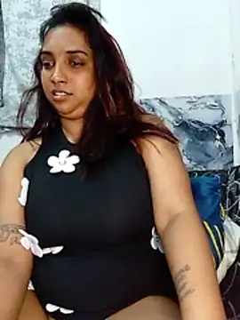 Snapshot of GORGEOUSLIPS chatting on 12/05/25, 03:52 GORGEOUSLIPS online show from 12/05/25, 03:52