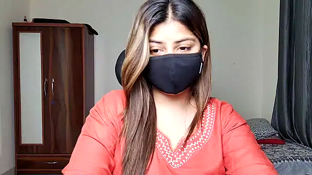 Snapshot of Hoty-Shivangi chatting on 03/15/26, 07:42 Hoty-Shivangi online show from 03/15/26, 07:42