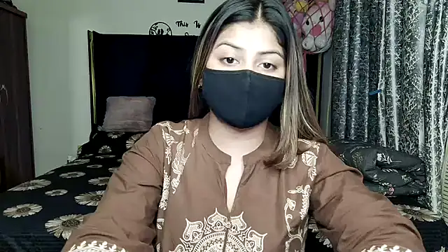 Snapshot of Hoty-Shivangi chatting on 06/21/26, 06:10 Hoty-Shivangi online show from 06/21/26, 06:10