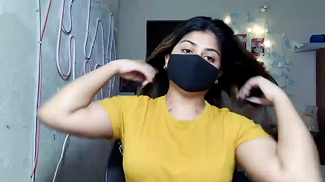 Snapshot of Hoty-Shivangi chatting on 07/30/26, 11:31 Hoty-Shivangi online show from 07/30/26, 11:31