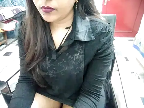 aarushi sharmaa online show from 02/12/25, 03:38