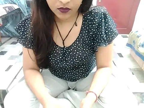 aarushi sharmaa online show from 02/22/25, 03:01