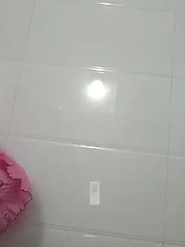 Snapshot of girldam95 chatting on 03/13/26, 04:13 girldam95 online show from 03/13/26, 04:13