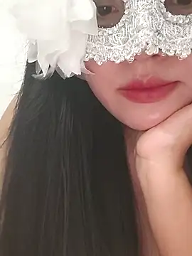 Snapshot of girldam95 chatting on 03/19/26, 04:38 girldam95 online show from 03/19/26, 04:38