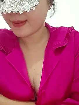 Snapshot of girldam95 chatting on 03/22/26, 04:27 girldam95 online show from 03/22/26, 04:27