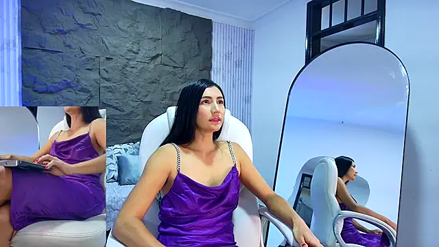 coniie jhons online show from 12/21/25, 11:50