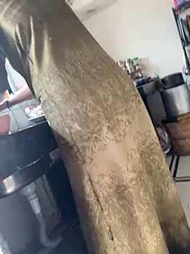 Snapshot of xyztopbeing chatting on 12/24/24, 05:27 xyztopbeing online show from 12/24/24, 05:27