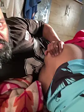 Snapshot of xyztopbeing chatting on 12/29/24, 03:11 xyztopbeing online show from 12/29/24, 03:11