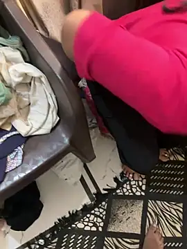 Snapshot of xyztopbeing chatting on 02/21/25, 06:26 xyztopbeing online show from 02/21/25, 06:26