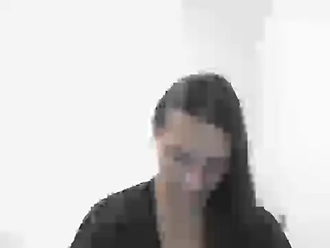 Snapshot of Vimed19 chatting on 10/26/25, 04:35 Vimed19 online show from 10/26/25, 04:35