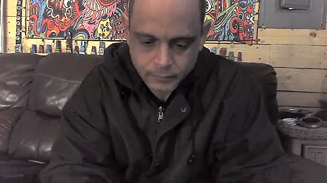 Snapshot of Buffshagswell chatting on 01/14/26, 06:35 Buffshagswell online show from 01/14/26, 06:35