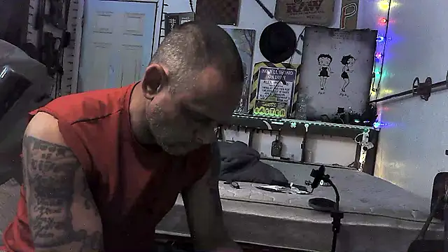 Snapshot of Buffshagswell chatting on 03/20/26, 11:48 Buffshagswell online show from 03/20/26, 11:48
