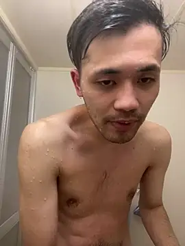 Snapshot of ryusei18570 chatting on 01/21/25, 02:05 ryusei18570 online show from 01/21/25, 02:05