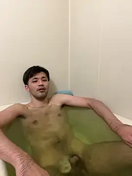 Snapshot of ryusei18570 chatting on 01/26/25, 10:45 ryusei18570 online show from 01/26/25, 10:45