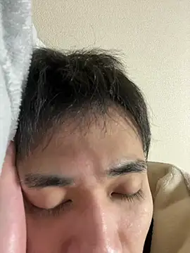 Snapshot of ryusei18570 chatting on 03/15/25, 07:38 ryusei18570 online show from 03/15/25, 07:38