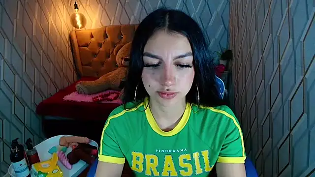 Snapshot of Angelchristix chatting on 05/12/26, 02:14 Angelchristix online show from 05/12/26, 02:14