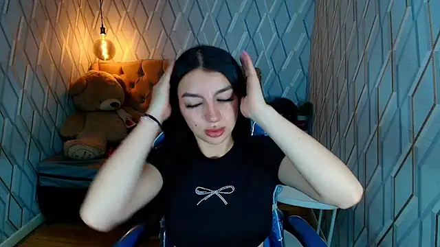 Snapshot of Angelchristix chatting on 05/15/26, 12:45 Angelchristix online show from 05/15/26, 12:45