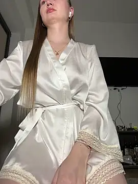 NickiLike online show from 04/15/26, 06:04