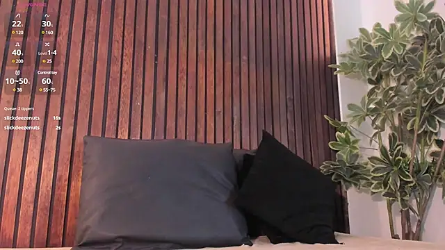 Jennmiiller  online show from 01/31/25, 06:25